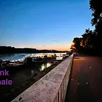 Romance Under The Castle Апартаменты
