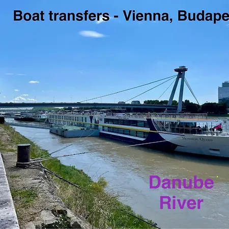 Romance, Castle And Danube - Vydrica Apartamento Bratislava