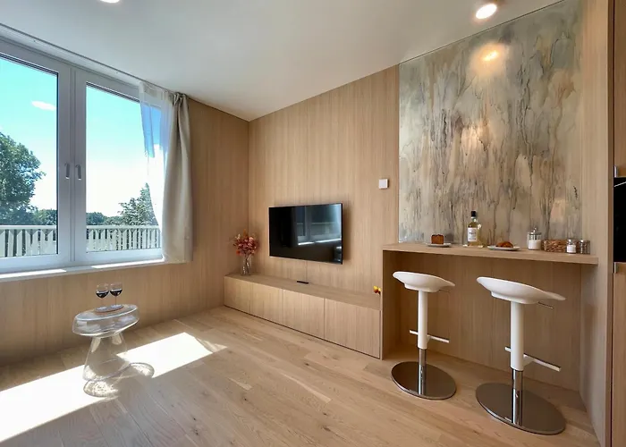 Romance Under The Castle Apartman