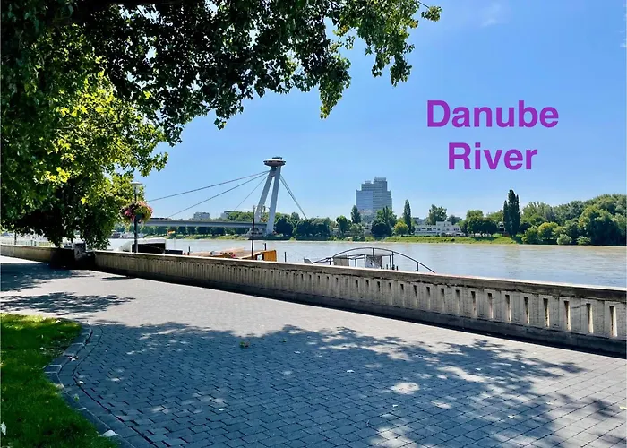 Romance Under The Castle Daire Bratislava