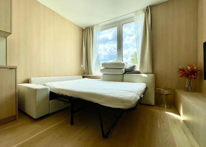 Apartment Romance Under The Castle